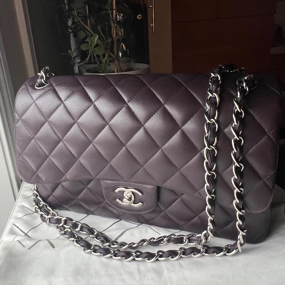 CHANEL 2020 QUILTED LAMBSKIN CLASSIC JUMBO DOUBLE FLAP BAG - EGGPLANT